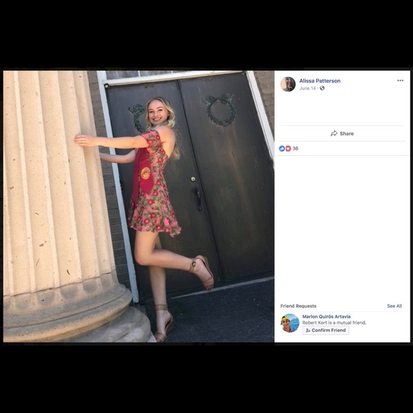 🚫 BEWARE OF THIS POSHER 🚫 - Picture 7 of 7